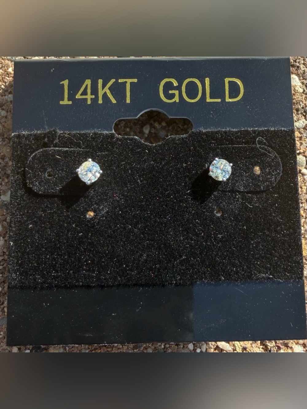 14k White gold .30ctw Diamond Stud Earrings